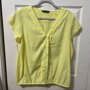 BANANA REPUBLIC YELLOW SHORT SLEEVE BLOUSE | XL